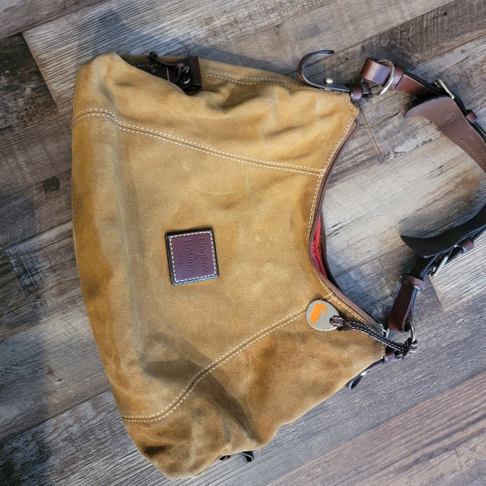 Dooney & Bourke purse